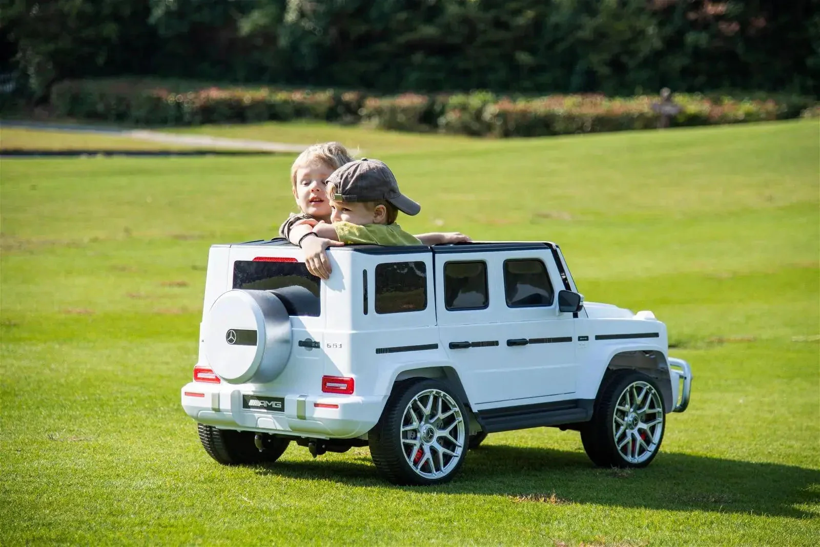 Officially Licensed Mercedes G63 AMG 24V 2-Seater Ride-On Car - Image 8
