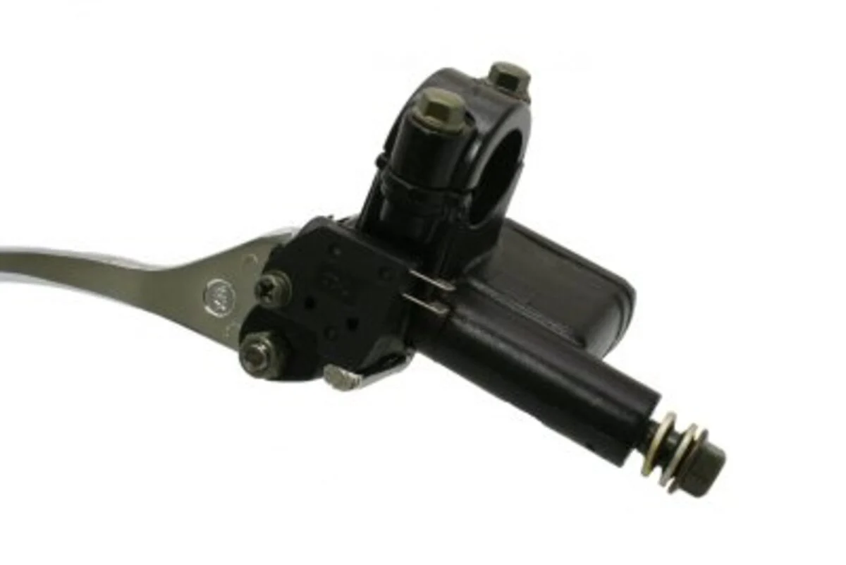 Rear Master Cylinder Assembly - Image 4