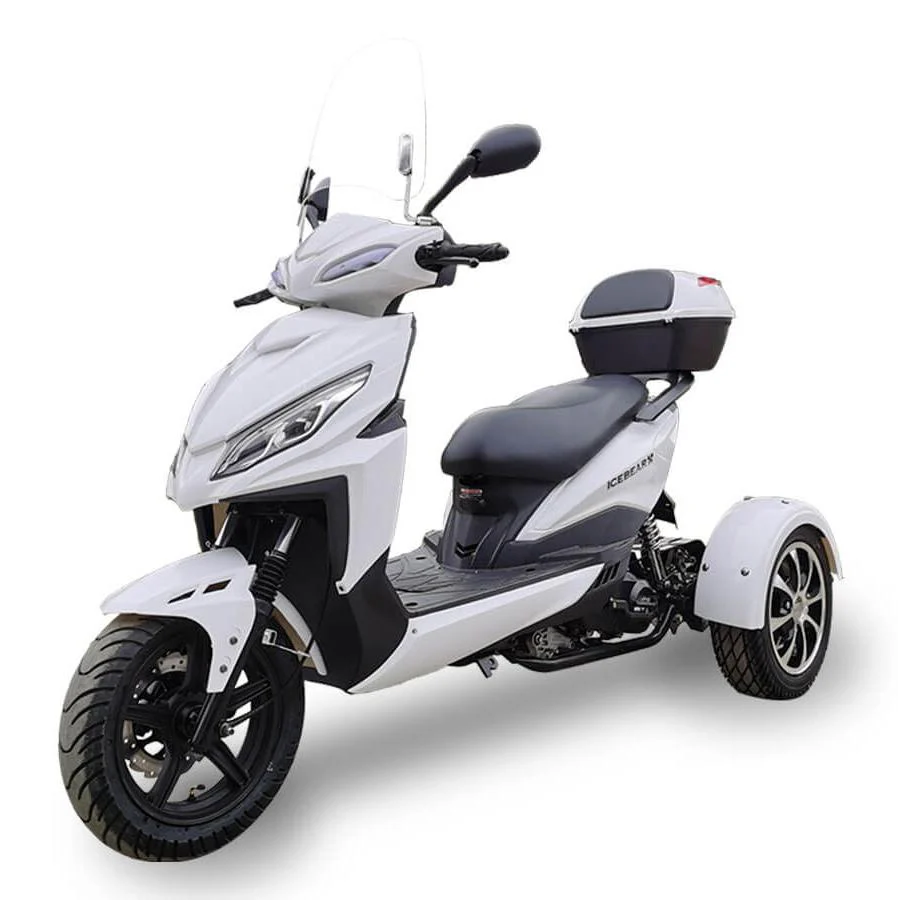 Mojo 50cc Street Trike, Automatic, Disc Brakes, Aluminum Wheels, Trunk and Windshield Included - Image 2