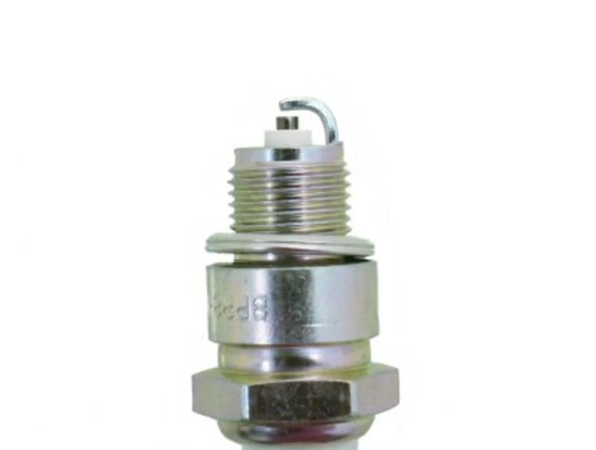 NGK BPR8HS Spark Plug (NGK3725) - Image 2
