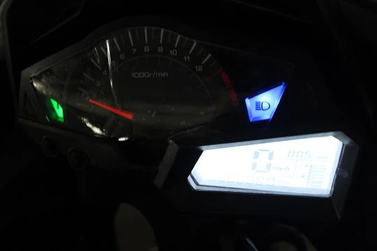Super Sport 125cc Motorcycle, 4-Speed Manual, Hydraulic Disc Brakes, 17-inch Alloy Wheels - Image 12