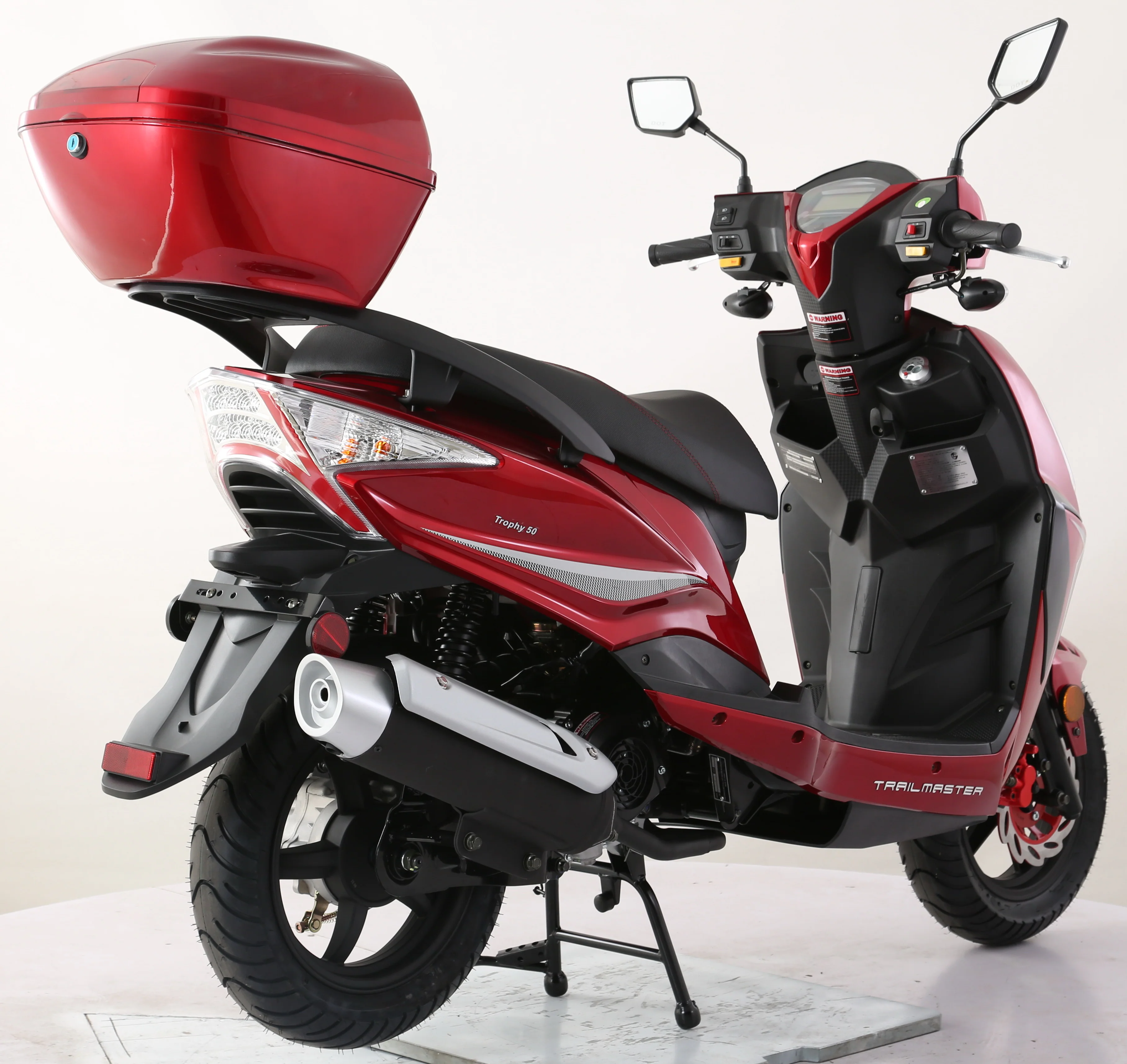 TrailMaster Trophy 150cc Street Scooter - Image 24