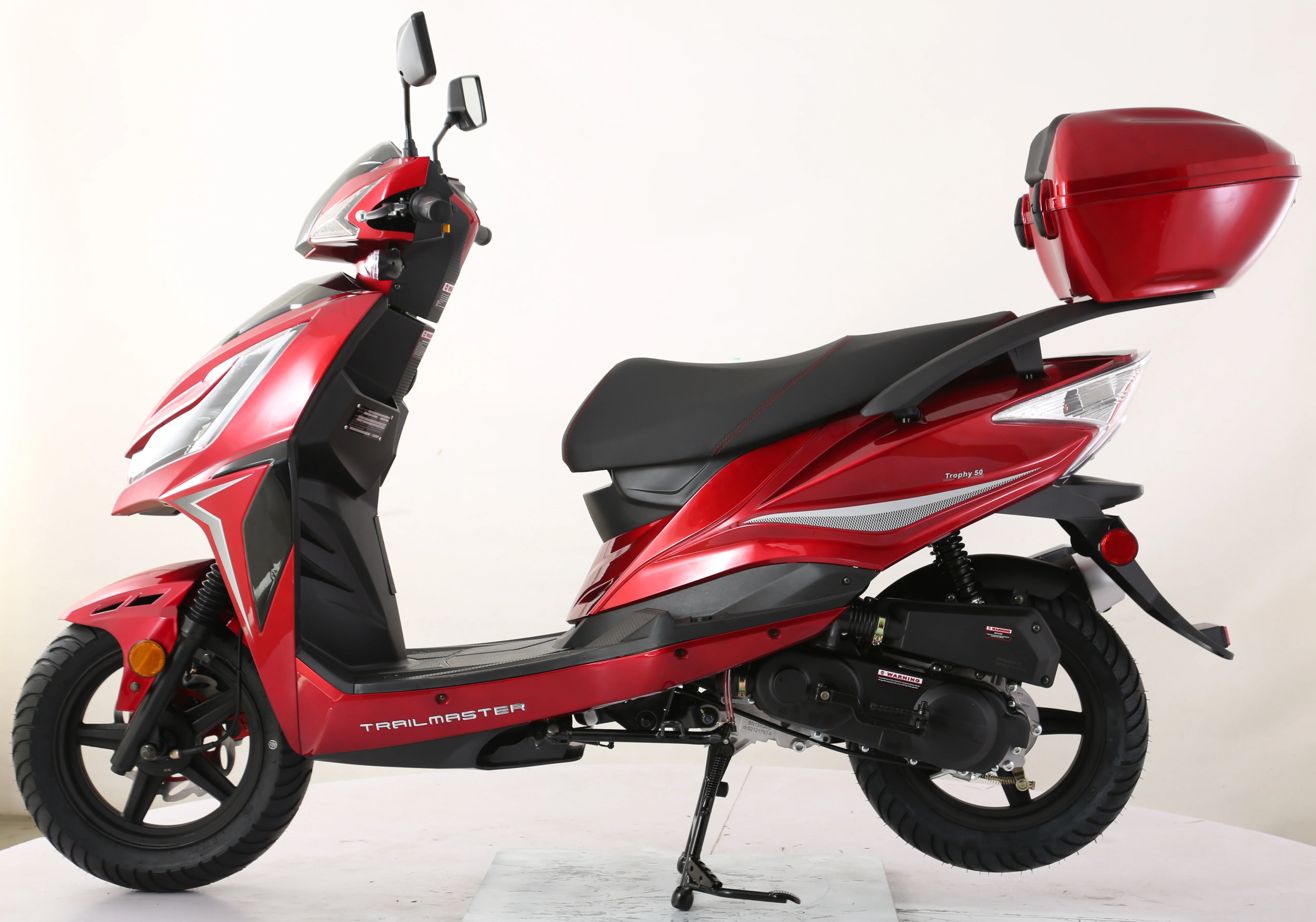TrailMaster Trophy 150cc Street Scooter - Image 27